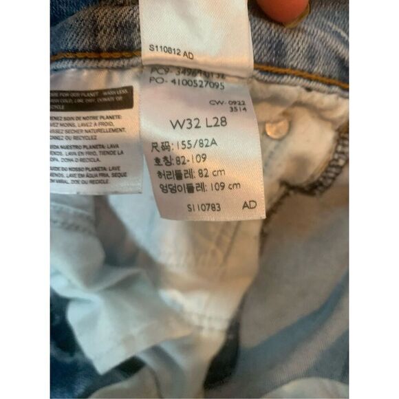 Levi's Wedgie Destructed Straight Jeans Size 32 - Picture 8 of 8